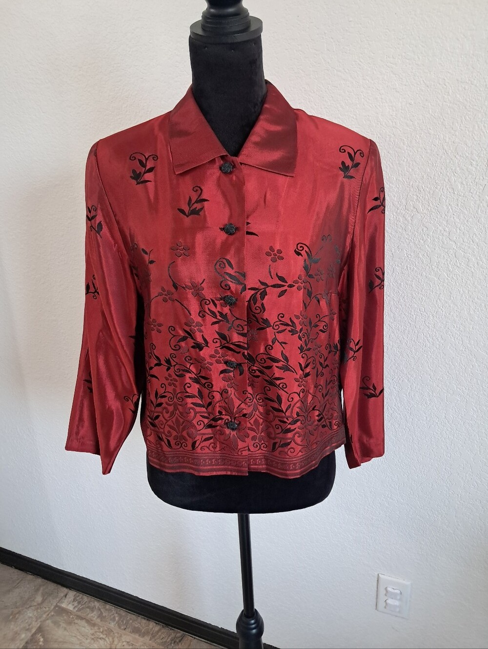 Vintage Karin Stevens Satin Jacket Button Up Metallic Red Black Embroidery